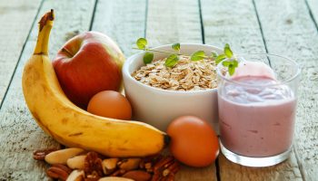 Qué Comer Antes y Después de Entrenar: Guía para Maximizar el Rendimiento